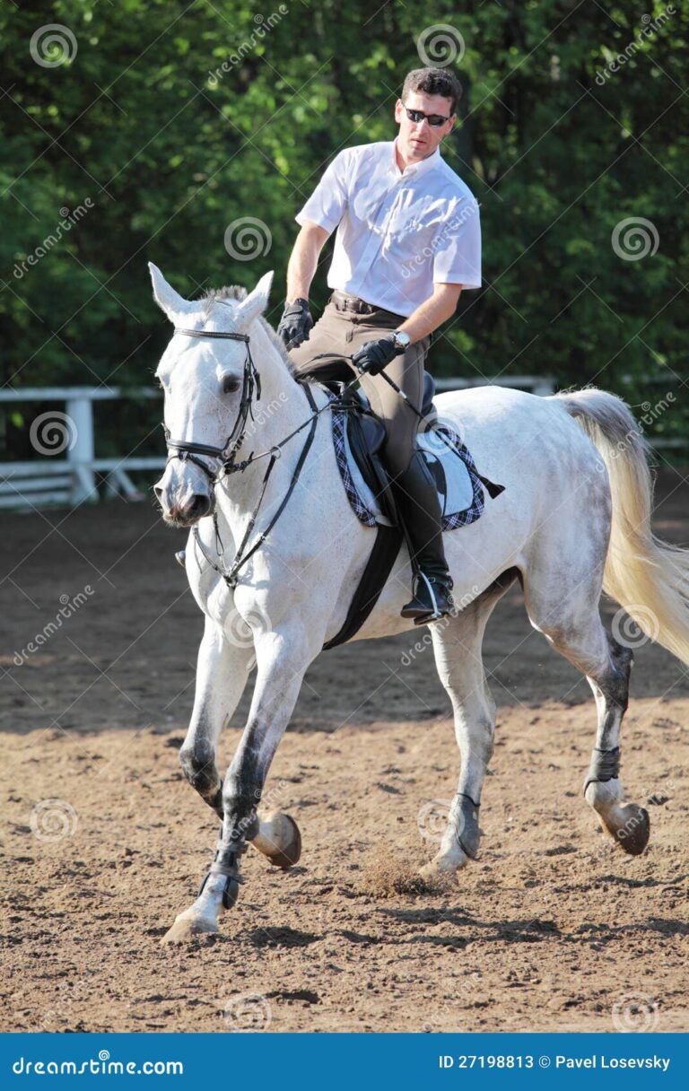 Quién monta a caballo en las carreras